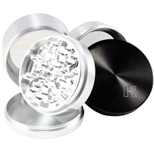 Grinder 5 pièces 76 mm avec double filtre pollinisateur - Kannastor - docteur-vaporisateur.com