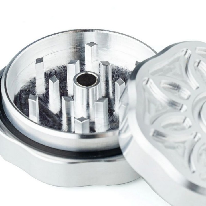 Two Piece Fine Grinder - Cannabis Hardware